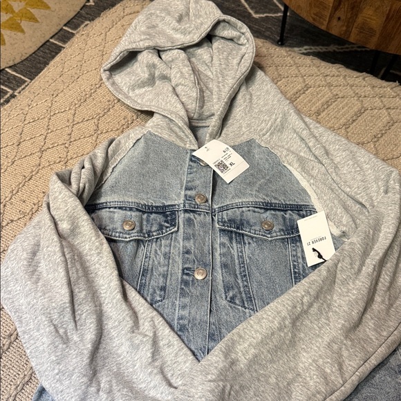 Forever 21 Light Gray Denim Jacket with Hood - Picture 2 of 3